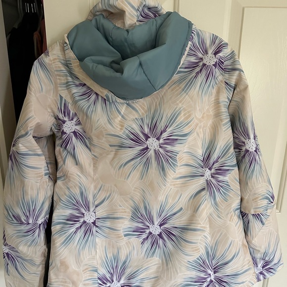 Roxy ski jacket - Picture 2 of 8